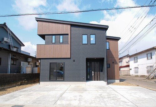 上越市春日山町三丁目428(新築)_外観正面.jpg