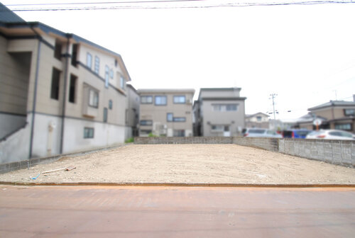 長岡市泉一丁目886番18_現地更地正面.jpg