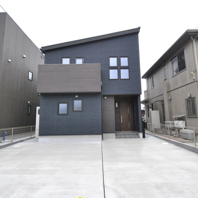 泉区向陽台A棟 テイラーハウス 新築戸建