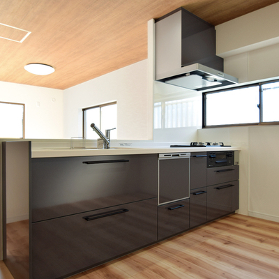 北名古屋市六ツ師中屋敷　リセットハウス　中古戸建