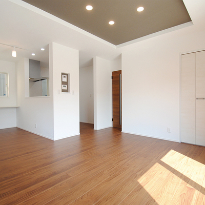 上越市春日山町3丁目テイラーハウス