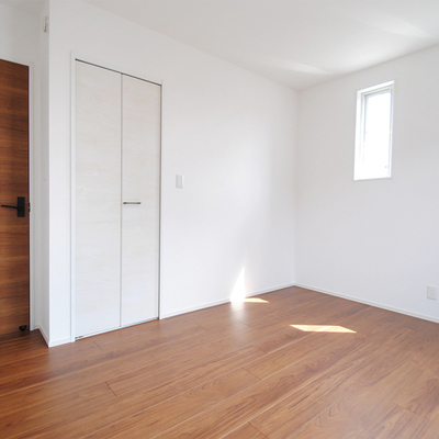 上越市春日山町3丁目テイラーハウス