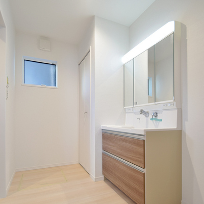 尾張旭市城山町三ツ池　テイラーハウス　新築戸建