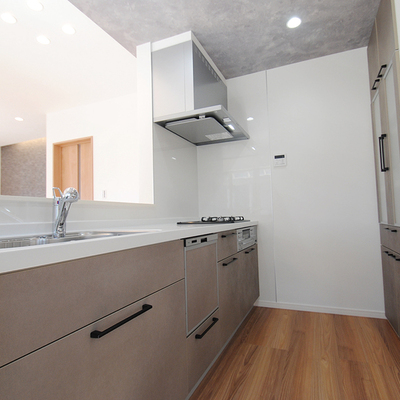 長岡市宮関二丁目 リセットハウス