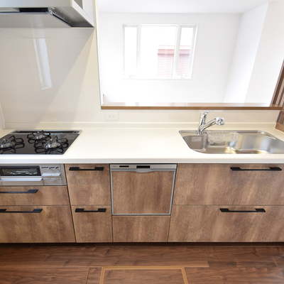 尾張旭市平子町東　テイラーハウス（全1棟）