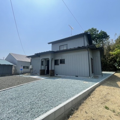 柴田郡柴田町大字四日市場字神明　リセットハウス