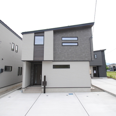 長岡市今井二丁目  B棟  テイラーハウス (全4棟)