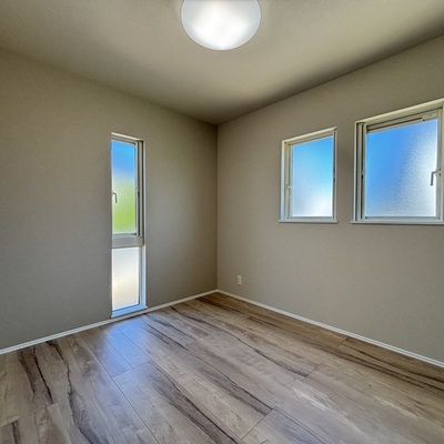 TAILOR HOUSE　長尾4丁目