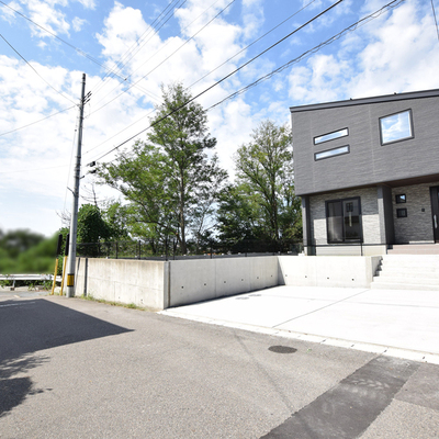 新潟市西区五十嵐二の町 新築Ａ棟　テイラーハウス