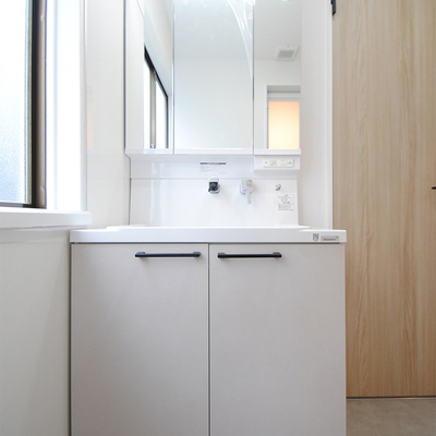 燕市吉田文京町　リセットハウス