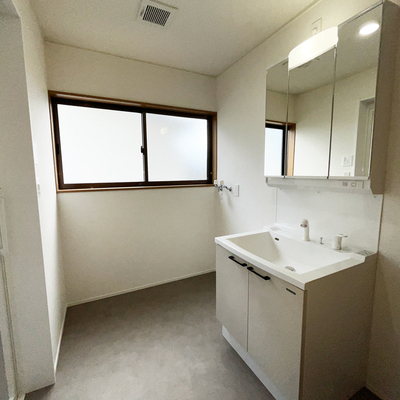 上越市昭和町一丁目　リセットハウス