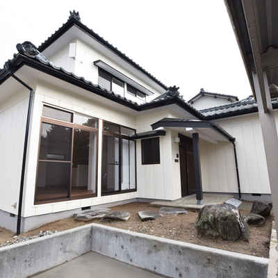 新潟市江南区曙町一丁目 リセットハウス