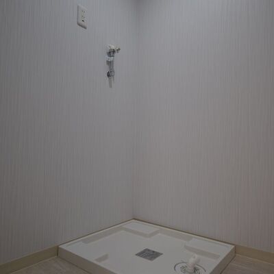 エメラルドマンション豊成　202