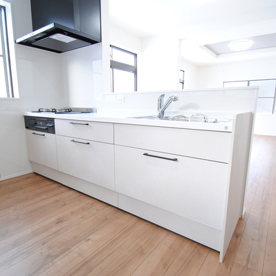 長岡市高町二丁目　リセットハウス