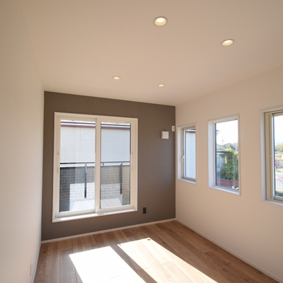 郡山市片平町字大山南　テイラーハウス