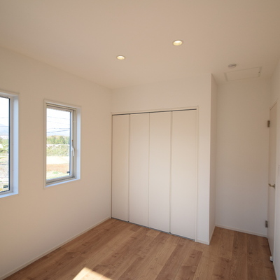 郡山市片平町字大山南　テイラーハウス