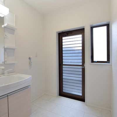 新潟市北区松浜六丁目 リセットハウス