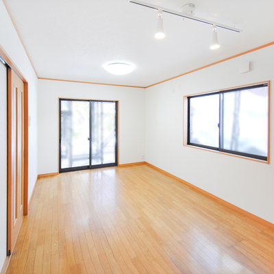 長岡市蔵王一丁目　リセットハウス